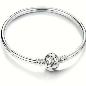 🧿Elegant Silver  Charm Bracelet